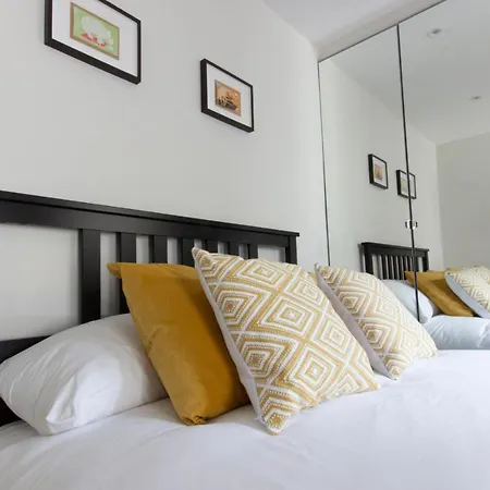Modern And Spacious 4 Bedroom House In Connelly Station Dublin